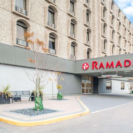 Hotel Ramada By Wyndham Saskatoon Exteriér fotografie